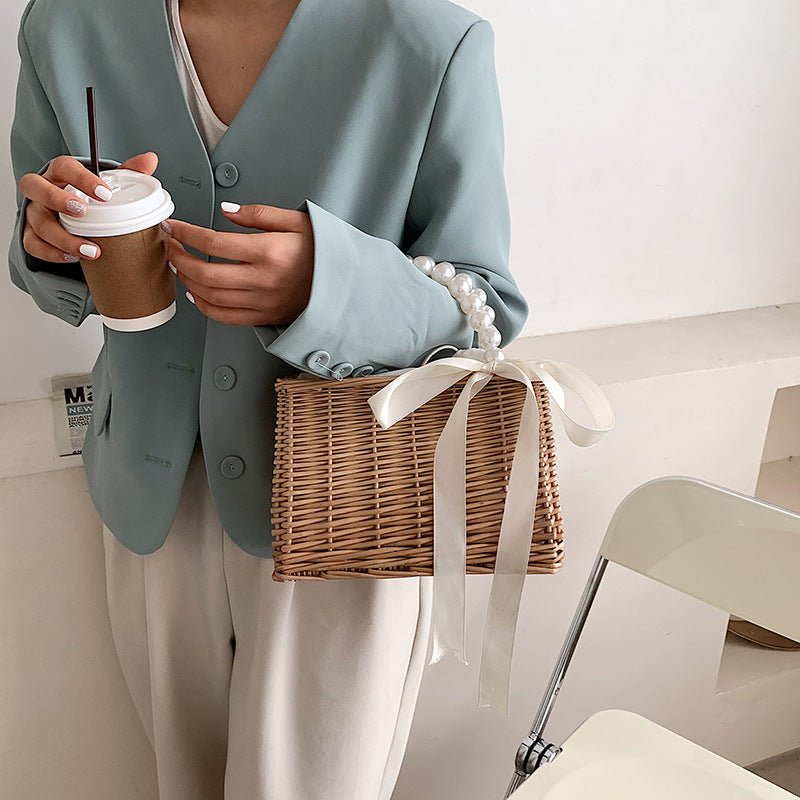 Hand-held straw basket bag - The Accessorys Official