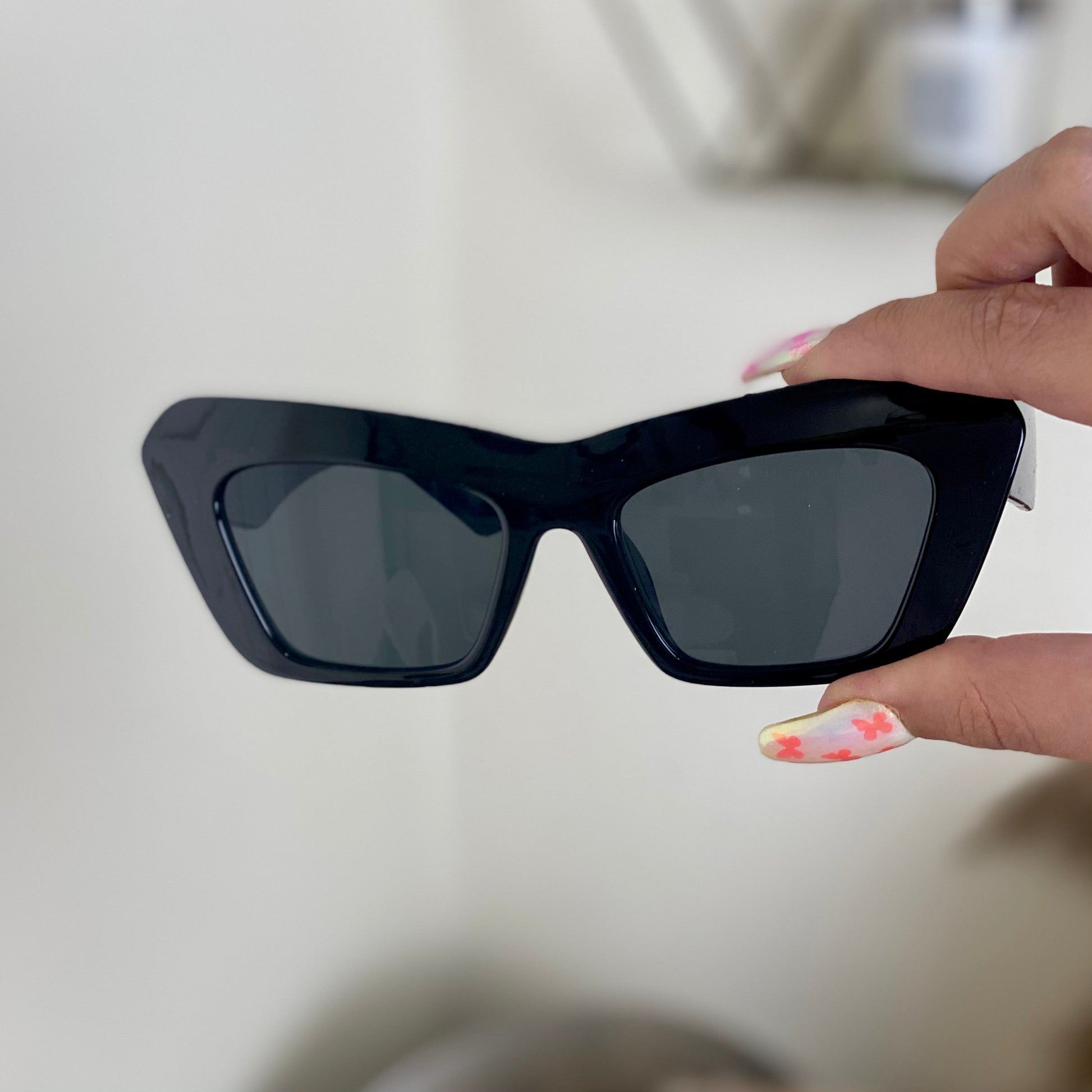 Kate Kat Eye Sunglasses - The Accessorys Official