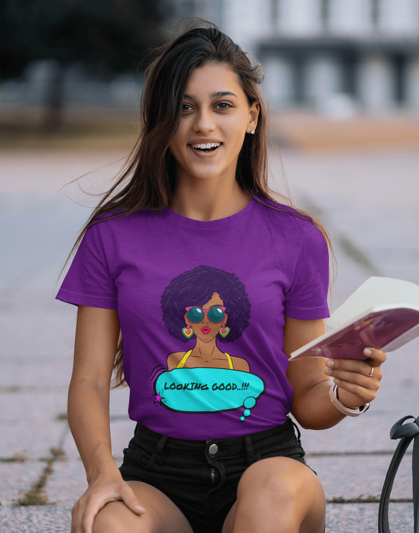 Looking Good T-Shirt - The Accessorys Official